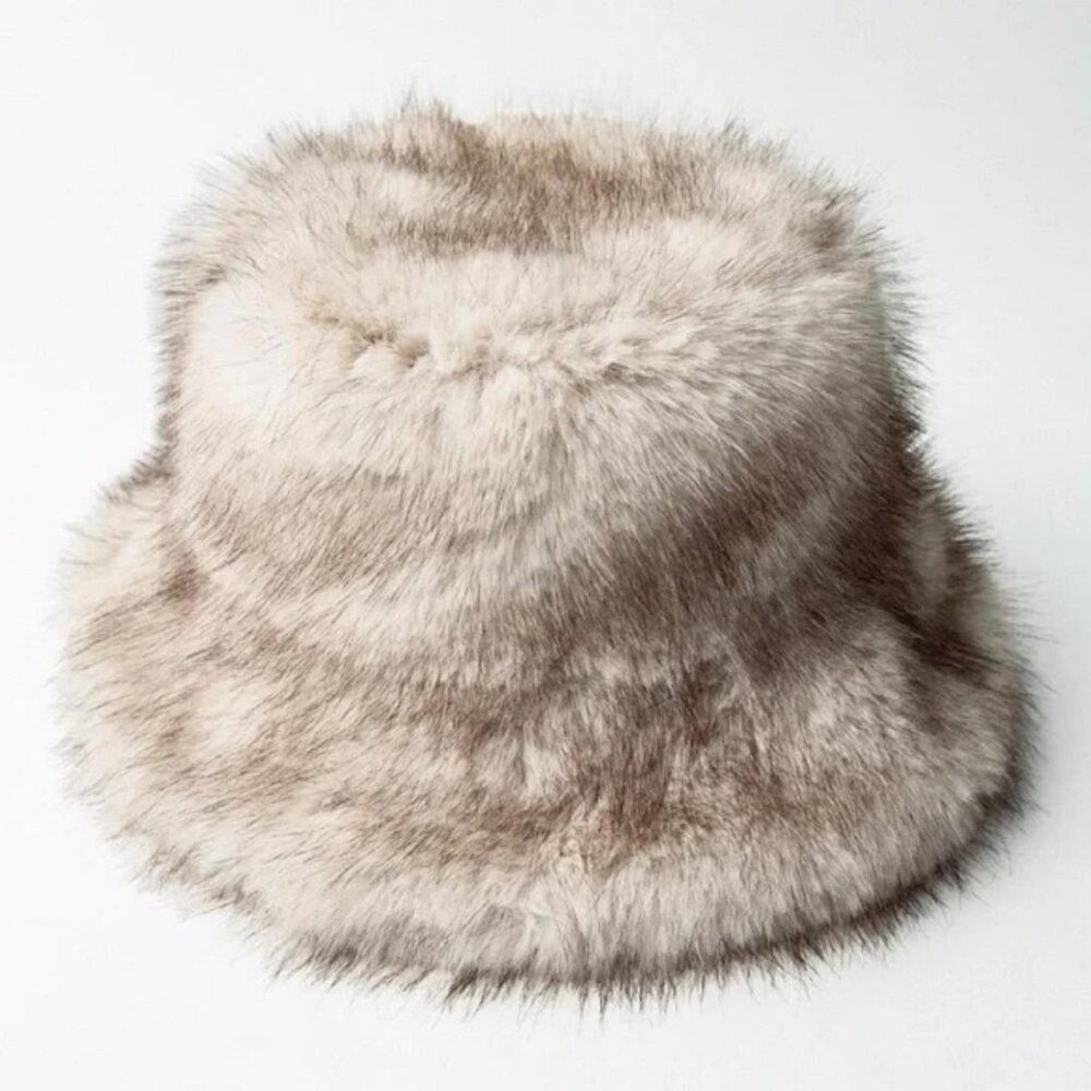 ZARA FAUX FUR HAT